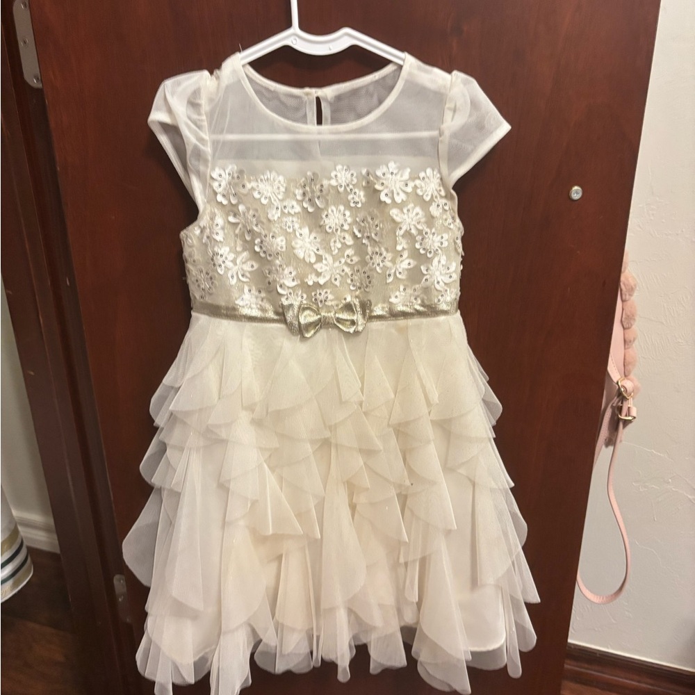 Elegant Cream Kids Dress with Floral Embellishments